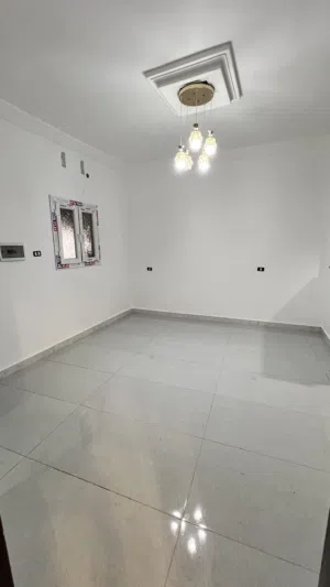 استوديو ارضي للايجار ف عين زاره الكحيلي بالقرب من مسجد الشيخان