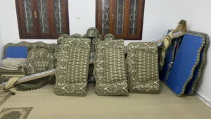 جلسة للبيع ربي يبارك مكانها سوق الجمعة