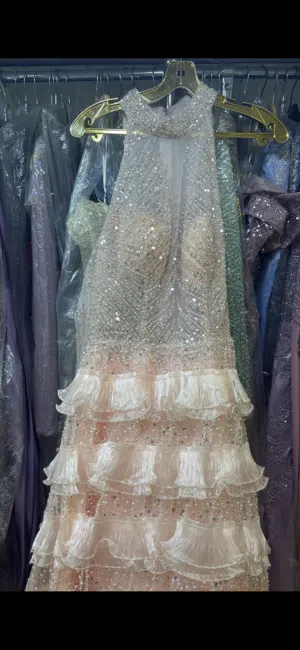 فستان جديد للبيع