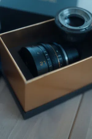 عدسة سينمائية جديدة New Cinematic Lens
