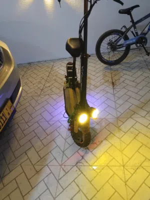 سكوتر كهربائي للبيع  سكوتر روسي فيه ليتات LED