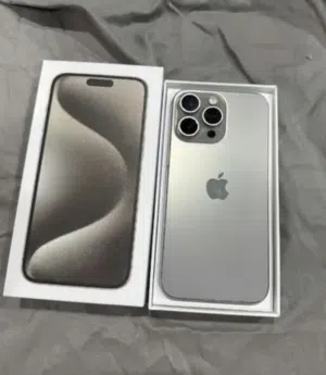 ايفون 15 pro max نظيف جدا 256 gb حاله وكاله