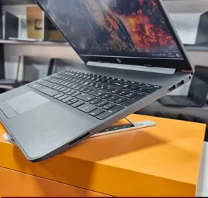 جهاز  لاب توب hp  مستعمل بقالة جديد