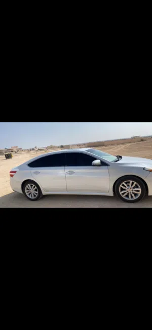 Used Toyota Avalon in Al Wustaa