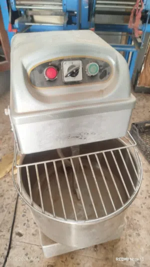عجنة،بتزا،يطالية،