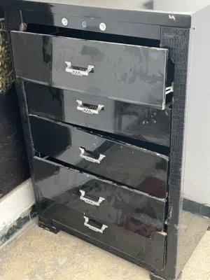 مدخل ادرج ملابس