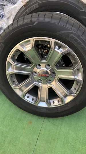 للبيع ايطارات وجنوط GMC 20 انج