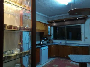 بيت مستقل/ شبه فيلا للبيع من المالك مباشره في الزرقاء الجديده