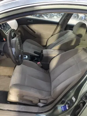قطع غيار نيسان ألتيما مستعملة بحالة ممتازة للبيع