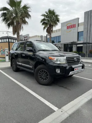 لاندكروزر GXR V8 للبيع بحالة ممتازة جدا بيعة سريعة