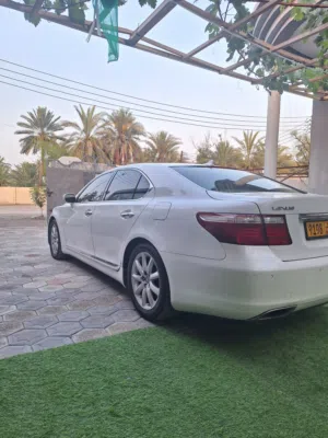 Used Mitsubishi Pajero in Al Batinah