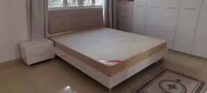 فرصة غرفة نوم كاملة من هوم سنتر مع دوشق طبي Home Center Deal Modern Bedroom full Set for Sale