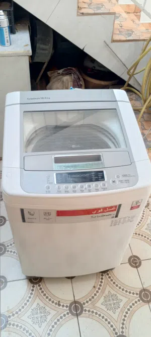 للبيع غساله LG حجم 10 كيلو نظيفه كالجديد
