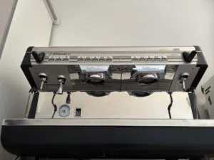 للبيع مكينة قهوة للاستخدام التجاري (Coffee machine)