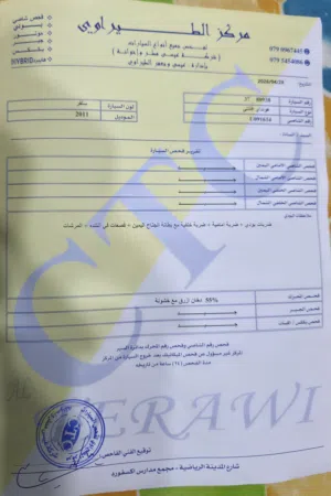 هونداي MD للبيع مرفق الفحص كرت ابيض وكالة و ممشى قليل قابل للتفاوض بشيء بسيط