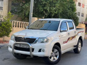 Used Toyota Hilux in Amman
