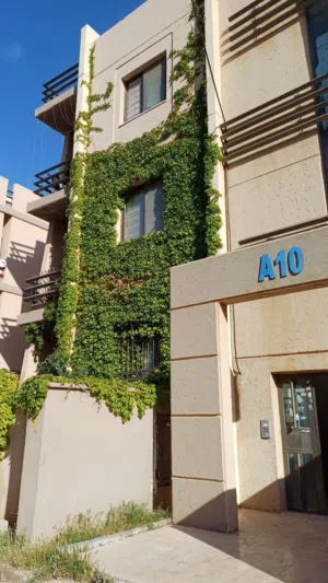 210 m2 More than 6 bedrooms Apartments for Sale in Zarqa Madinet El Sharq
