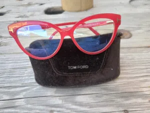 نظاره نسائي تومي فورد