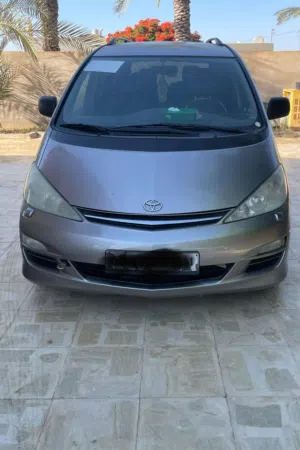 Used Toyota Previa in Tripoli