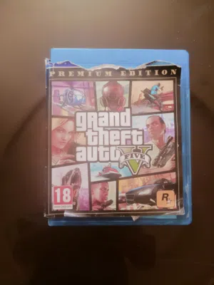 سي دي GTA V للبيع