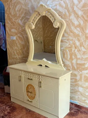 اثاث غرف نوم مستخدم