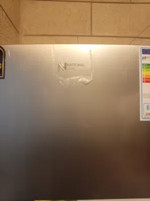 ثلاجة للبيع