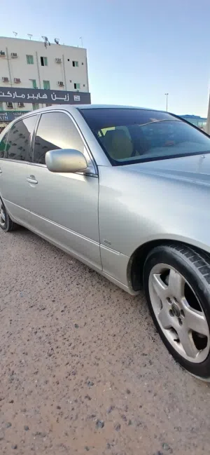 Lexus. Ls430 2001