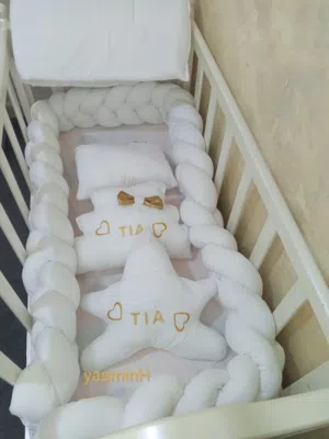 يوجد سرير اطفال البيع