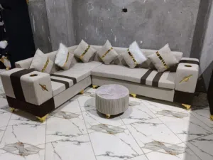 احنا بنبيع ببلاش الا بلاش ده ركنه مودرن خشب كونتر حاجه نضيفه جدا شلت متحركه سفنج حاجه نضيفه جدا