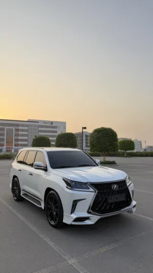 Used Lexus LX in Muscat