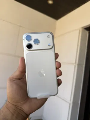 iPhone 17 pro max