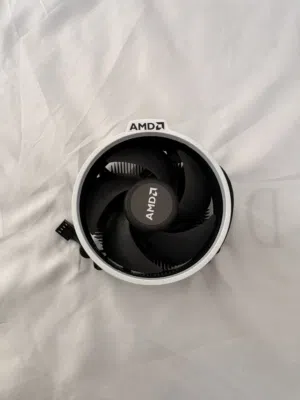 مبرد AMD معدل لون ابيض