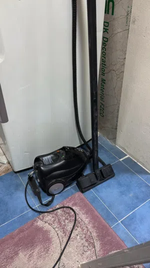 للبيع مكنسة