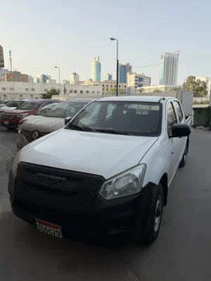 ISUZU DMAX PICK UP DOUBLE CABIN 2016 MODEL - FULL INSURANCE - FIRST OWNER - EXCELLENT CONDITION!
