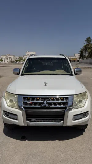 Mitsubishis Pajero 2016