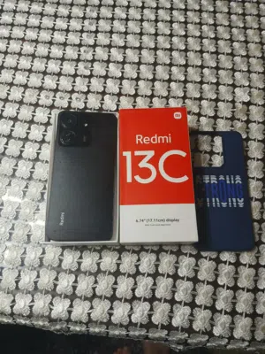 مساحة128 رام4 redmi13c الحجم 6.74 الشاشة 90هرتز  كاميرا 50ميجا بيكسل بطارية5000ml type c