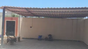 مطله زينقو بلاستيك ربي يبارك سليمه من الكسر بحديدها مساحه 6×6..