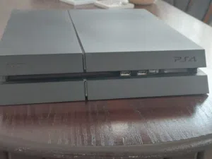 لقطة! بلايستيشن 4 فات بحالة الوكالة ريفيرس ممتاز جداً  PS4 Fat