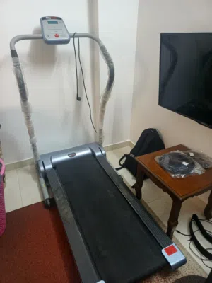 جهاز ركض بحالة ممتازة