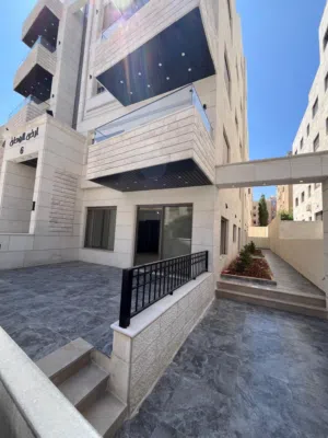 ثالث مع روف في الياسمين قرب عميش تشطيب فخم