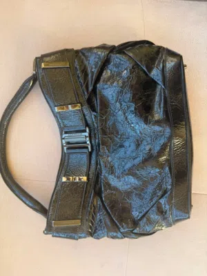 شنطة Burberry، جلد طبيعي