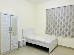 ladies bedspace available in khalidiyah