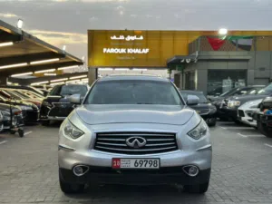 إنفينيتي QX70  Infiniti QX70 خليجي 6 سلندر 2016