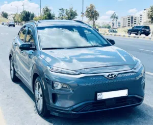 للبيع Hyundai Kona Electric 2019 فئة بريميوم تقطع 550 كم بالشحنه فحص كامل 7 جيد