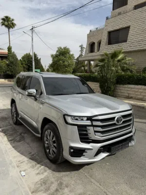 تويوتا لاند كروزر VX 2024وارد وكالة وصيانة الوكاله