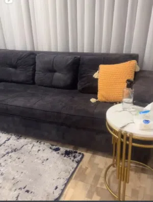 كورنر مع طوايل فاخر شبه جديد للبيع
