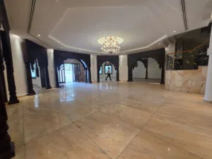 MISHREF _VILLA FOR RENT 6 BEDROOMS WITH BIG GARDEN