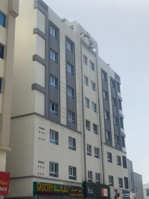 فرصة استثمارية ذهبية للبيع في الخوض – شارع بركات