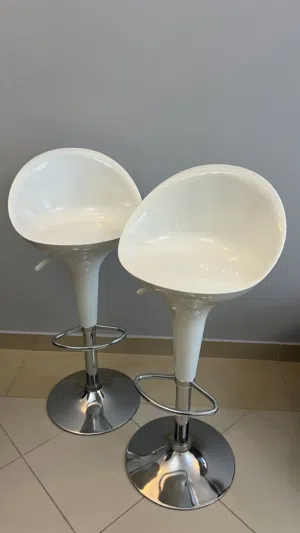 كراسي لون ابيض stool