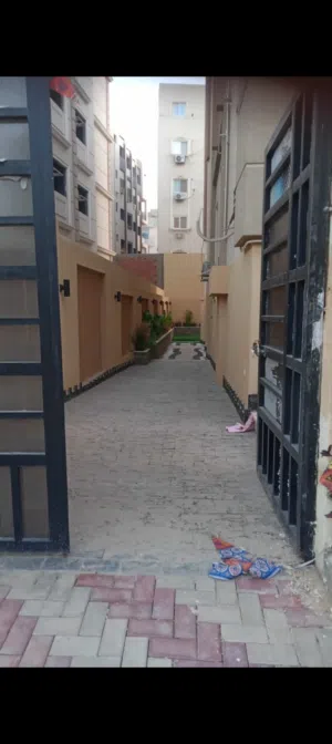 بيزمنت للبيع الشيخ زايد كمبوند زايد مدخل خاص بحديقة